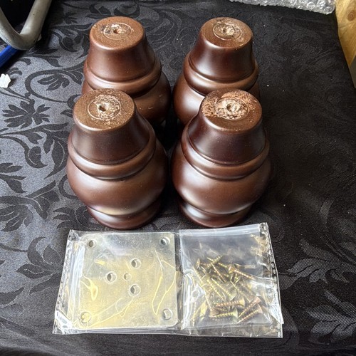 Set brown turned - set, 4